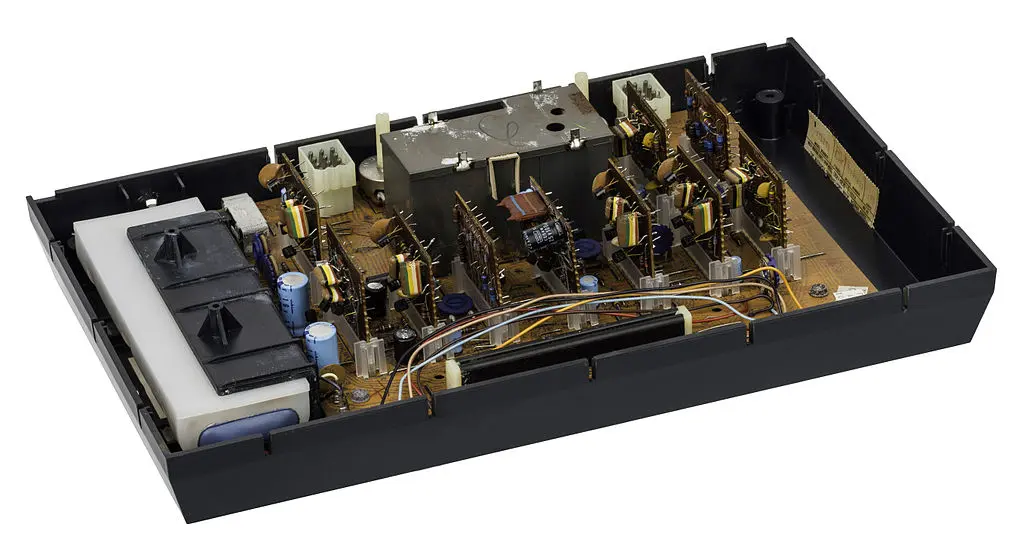 Magnabox Odyssey interior